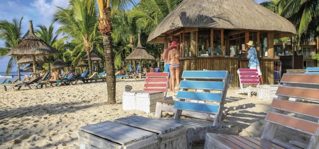 Victoria Beachcomber Resort & Spa